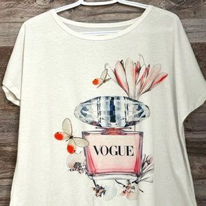 Vogue Batwing Tshirt Size small